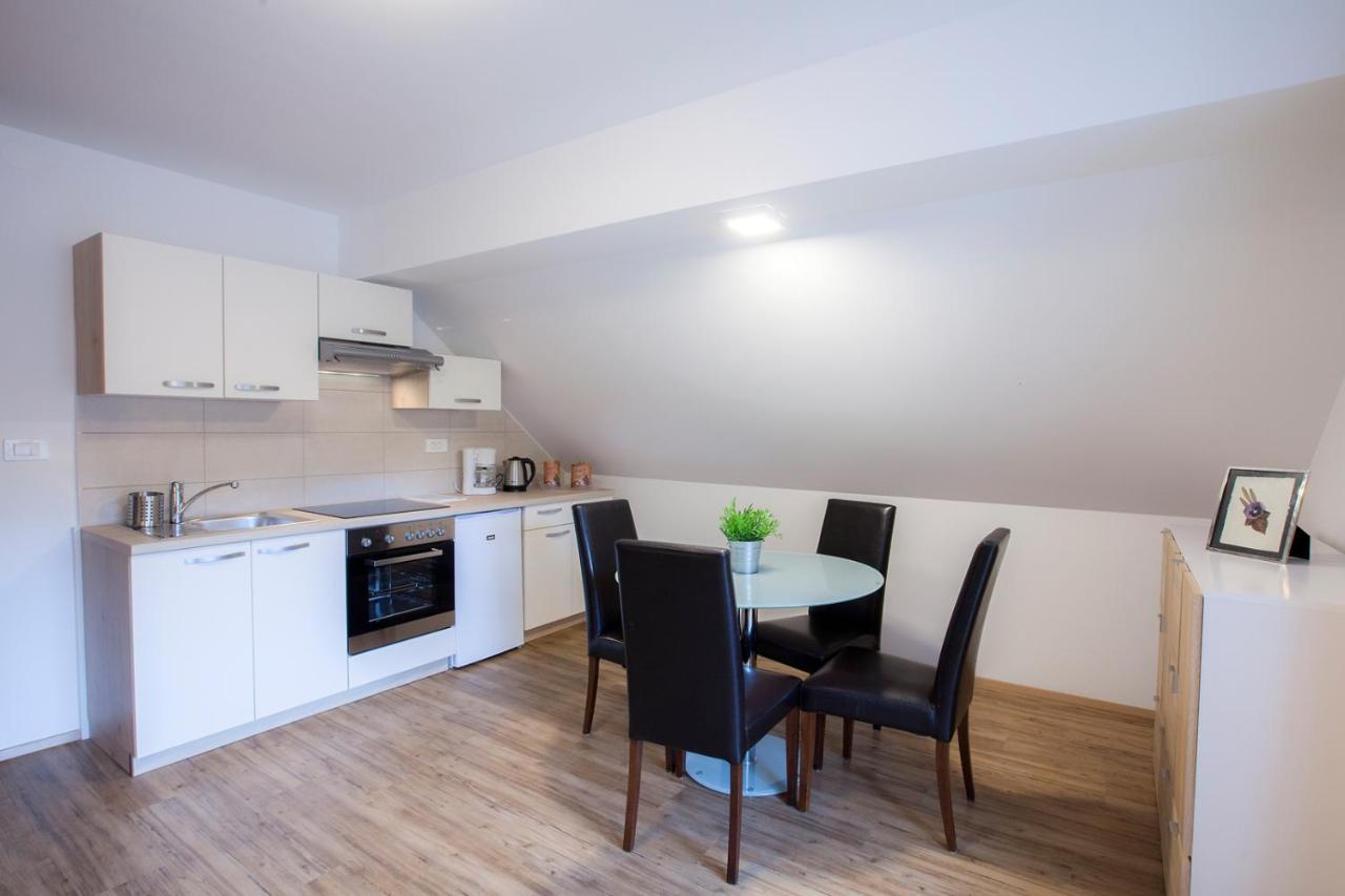 Apartments Razingar 9 Μπλεντ Εξωτερικό φωτογραφία
