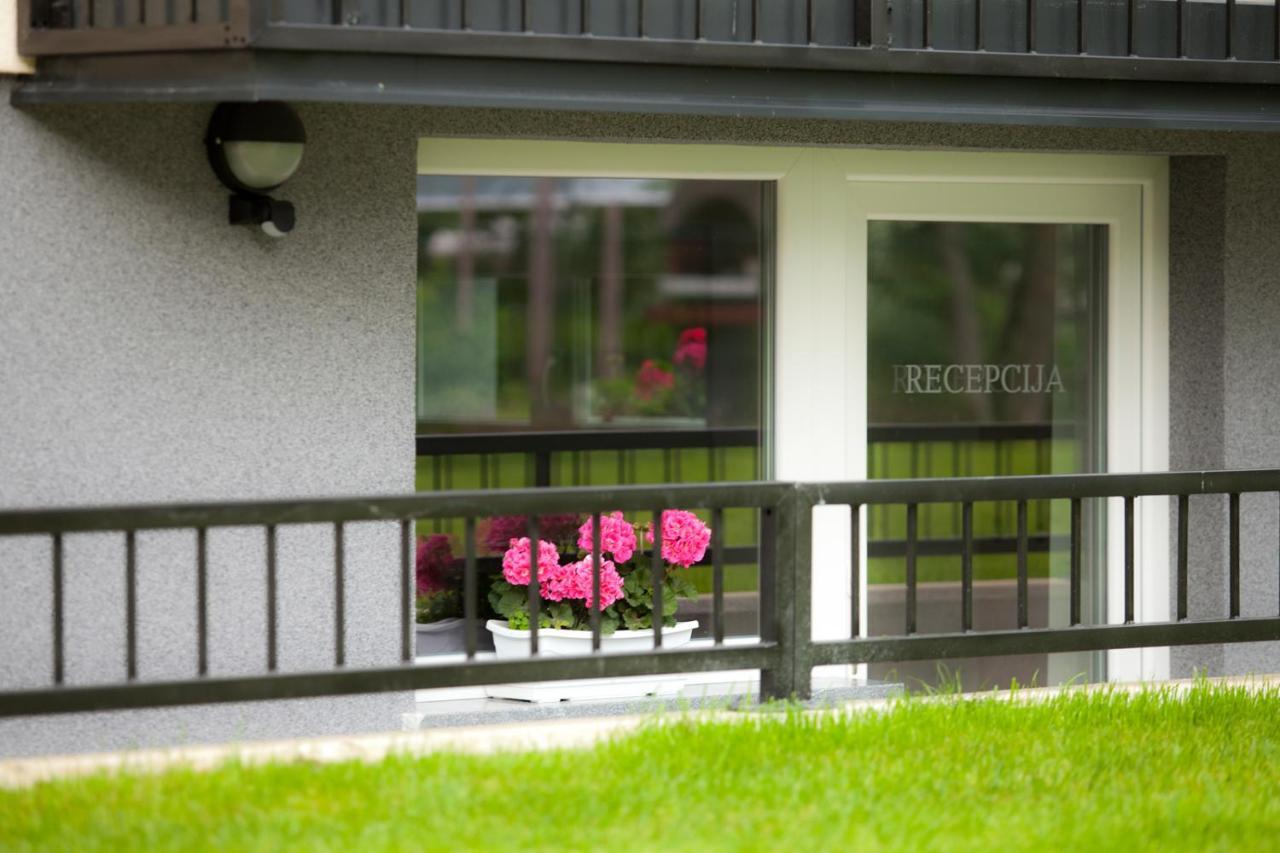Apartments Razingar 9 Μπλεντ Εξωτερικό φωτογραφία