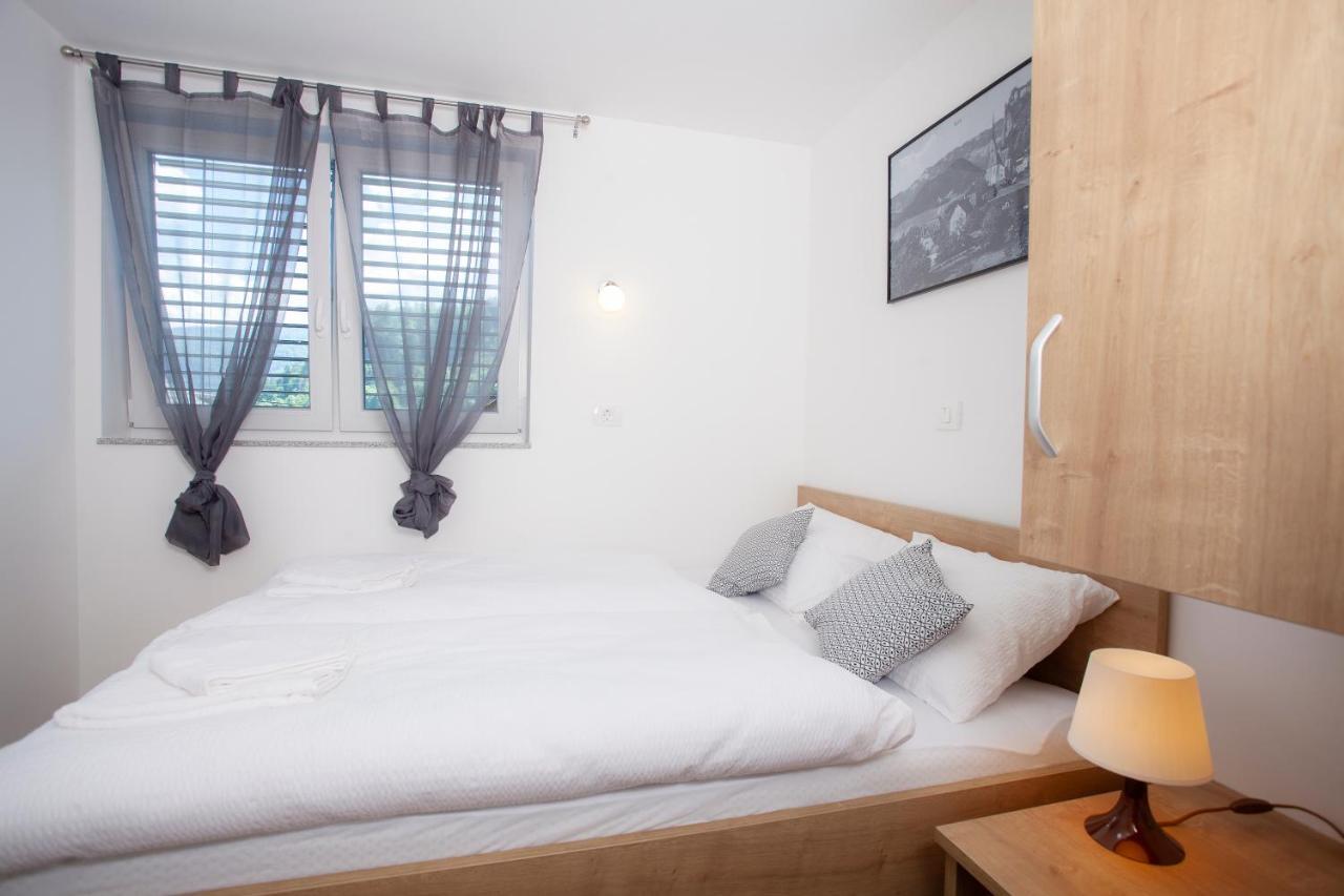 Apartments Razingar 9 Μπλεντ Εξωτερικό φωτογραφία